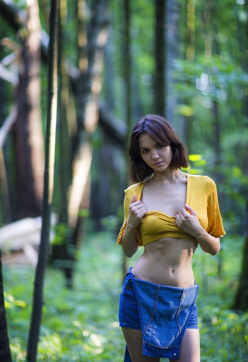 Фаина, 20